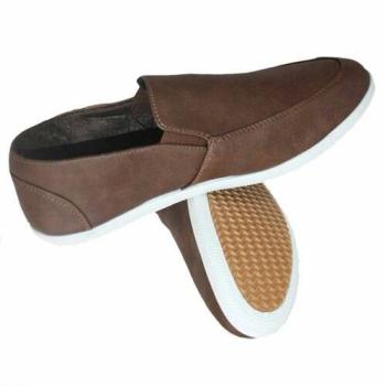 Low-Top Slip On Shoes - Brown