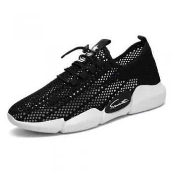 Low-Top Lace Up Sneakers – Black