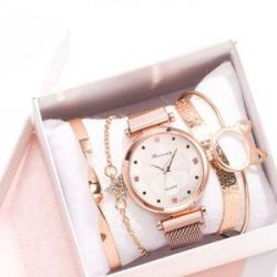 Ladies Luxury Magnet Buckle Quartz Wrist Watch Bracelet Set