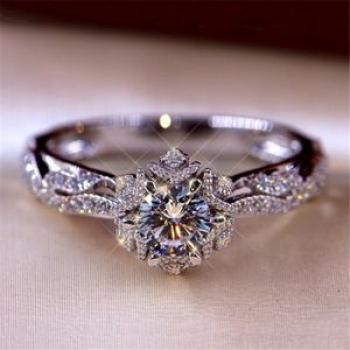 Diamond-Studded  Wedding Engagement Ring