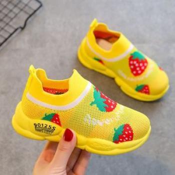 Strawberry Fly Weave Girls Sports Shoes Non-slip Mesh Boys Sneaker Yellow
