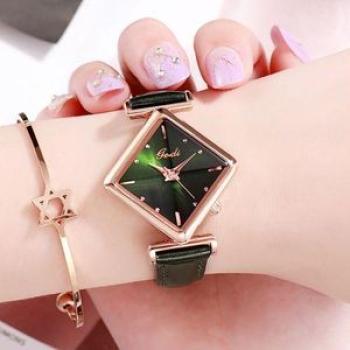 Ladies Leather Belt Women`s Classic Allmatch Hand Watch Green