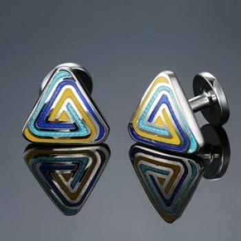 Beautiful and practical- Shirt Brass Cufflinks, Color: Triangular