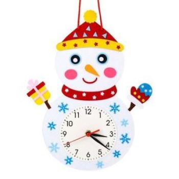 Christmas DIY wall clock, home ornaments, parent-child activity props, children`s gifts, non-woven m