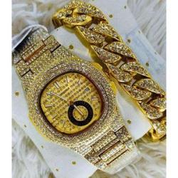 2020 DS Stone Iced Men"s Wristwatch Witch Hand Chain  Gold