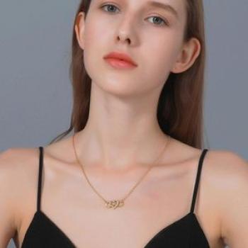 Gold Heart Lucky Necklace Luxurious Necklaces Girls` Fashion for Evening Gowns Suspenders T-shirt Dr